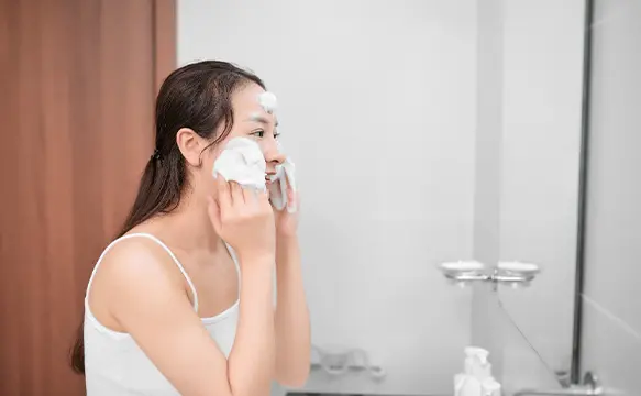 洗顔でつっぱることも…乾燥肌ってどんな肌状態のこと？